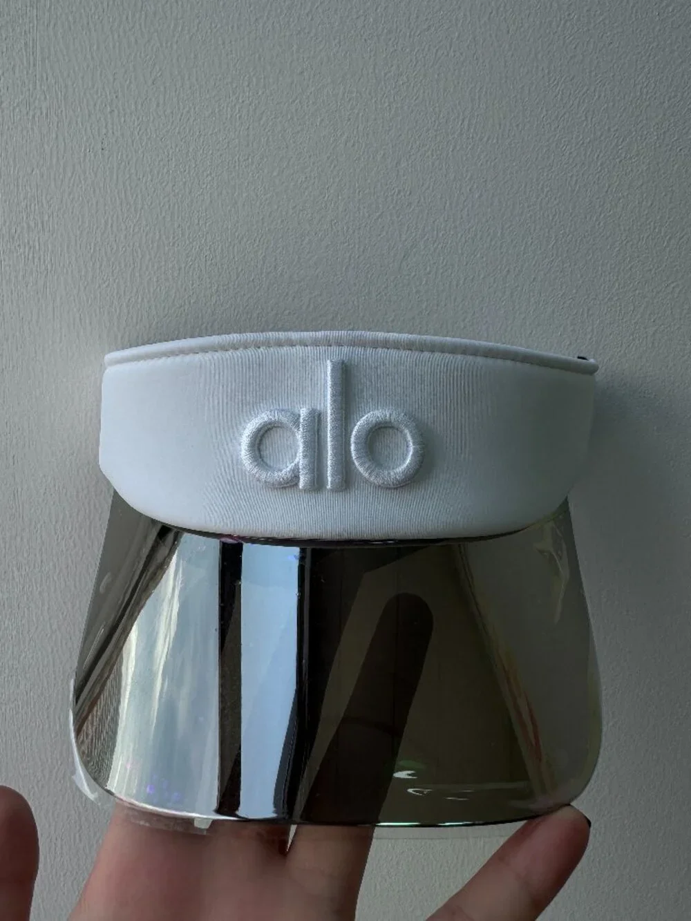 NWT Alo Yoga Airlift Solar Visor White Tennis Golf Sun Hat 🏌️‍♀️Athleisure Look